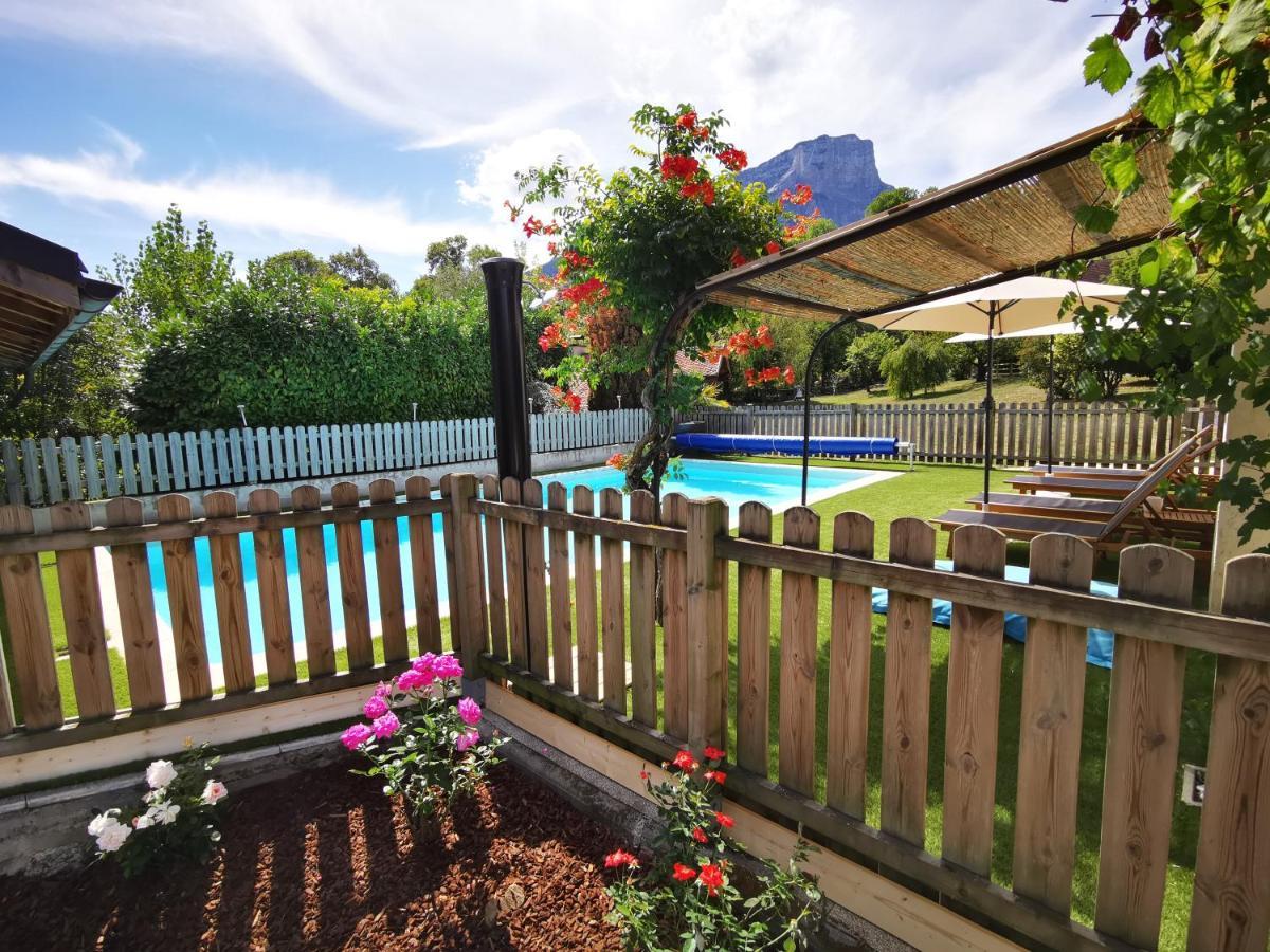 Les Marches L'Etang De La Tourne B&B 외부 사진