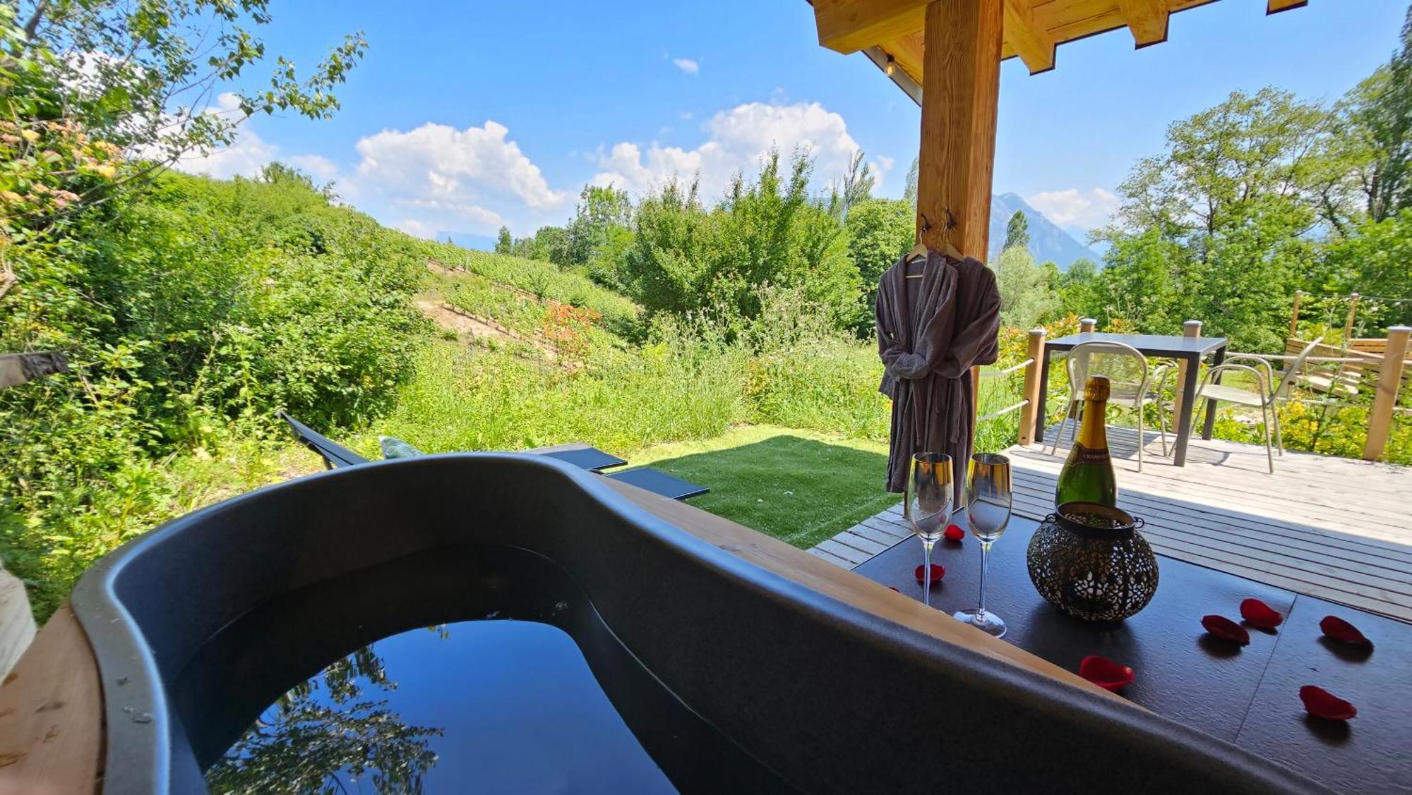 Les Marches L'Etang De La Tourne B&B 외부 사진