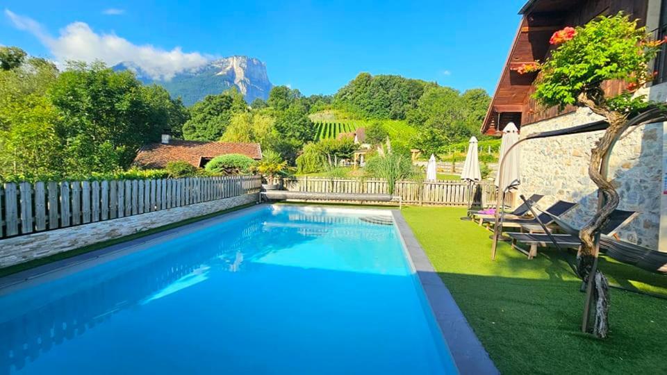 Les Marches L'Etang De La Tourne B&B 외부 사진
